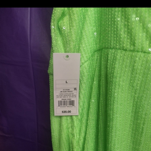 Dress - Picture 3 of 5